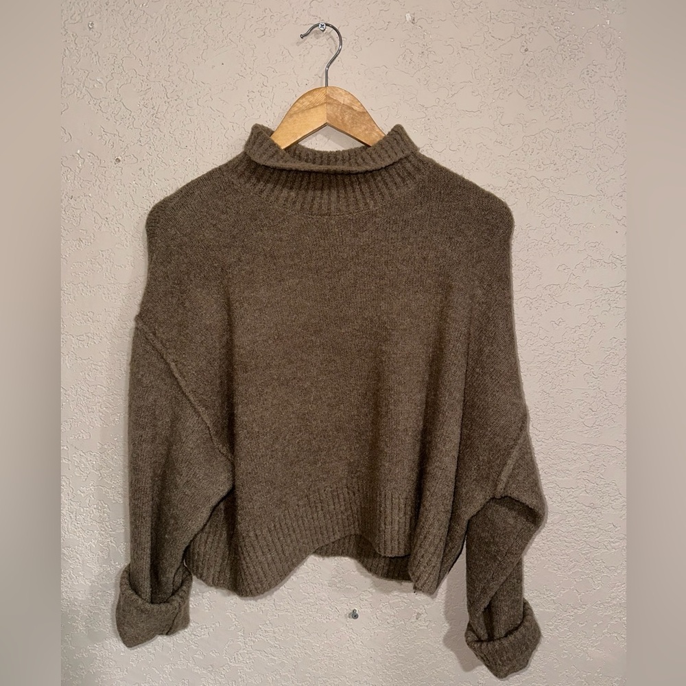 DISSH Brown Cropped Turtleneck Sweater - Picture 2 of 7